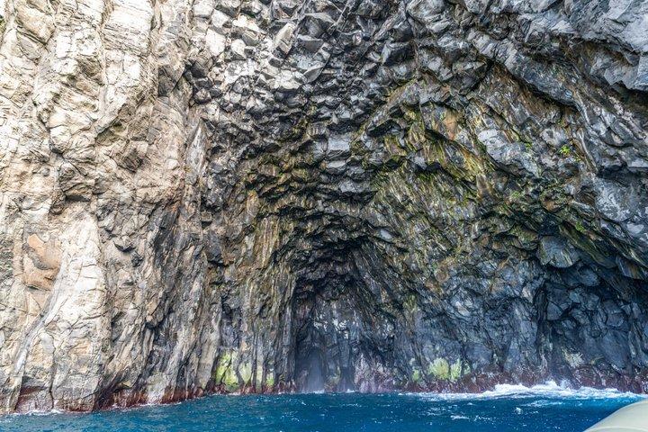 San Miguel : Boat Tour - Volcanic Wonders, Caves & History