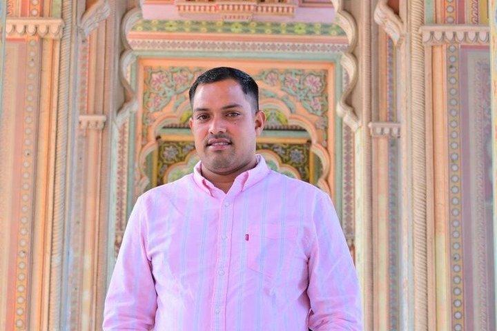 Explore Jaipur City Palace & Hawa Mahal Guided Tour