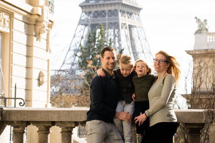 1-hour Photoshoot at the Eiffel Tower Trocadero Paris