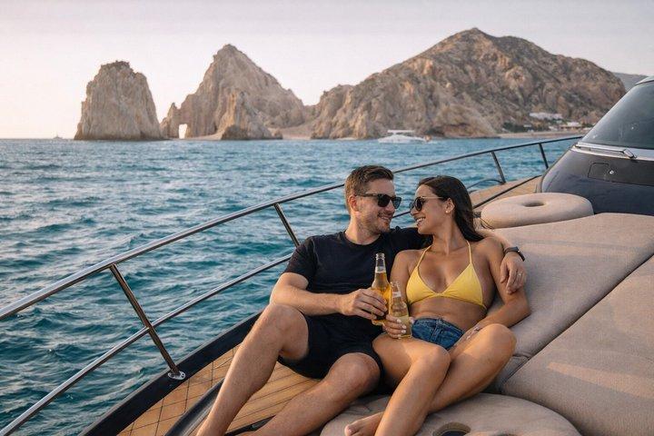 Private 40ft Yacht in Los Cabos with Drinks and Activities