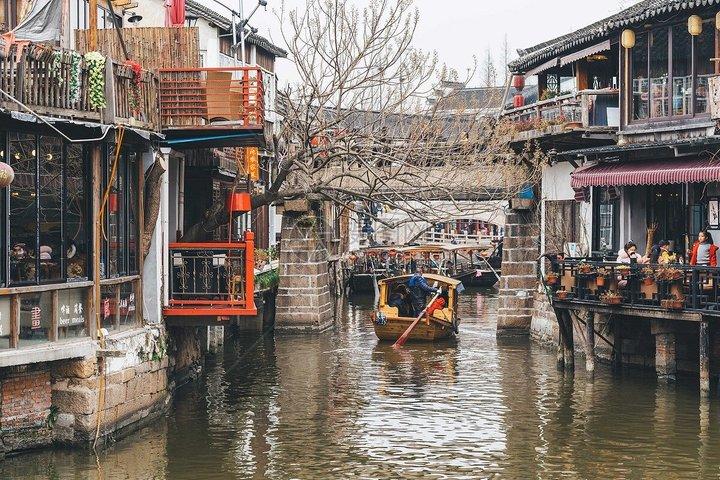 Shanghai Private Tour, Zhujiajiao Water Town and Scenic Boat Ride