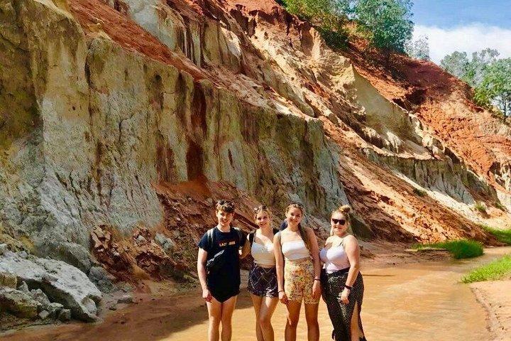 Mui Ne Jeep Adventure: Explore Sand Dunes with a Local Guide