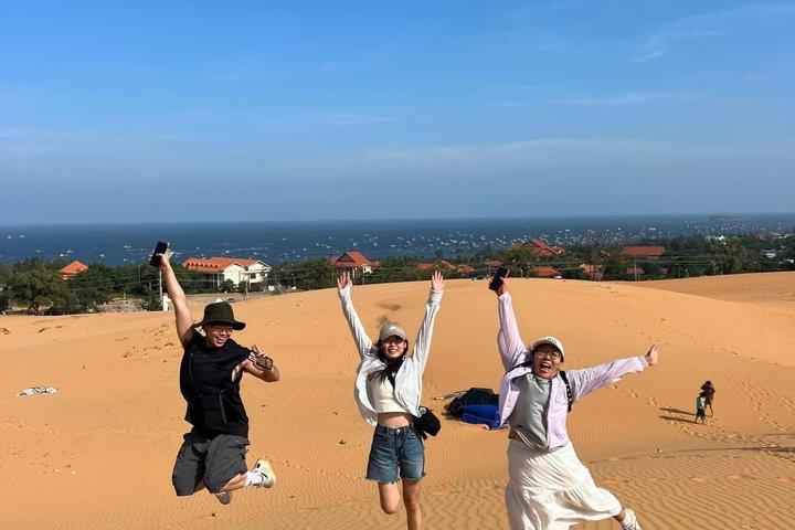 Mui Ne Jeep Adventure: Explore Sand Dunes with a Local Guide