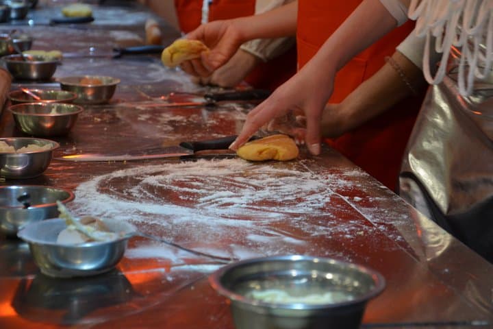 Authentic Lasagna and Fettuccine Pasta Making Class in Rome