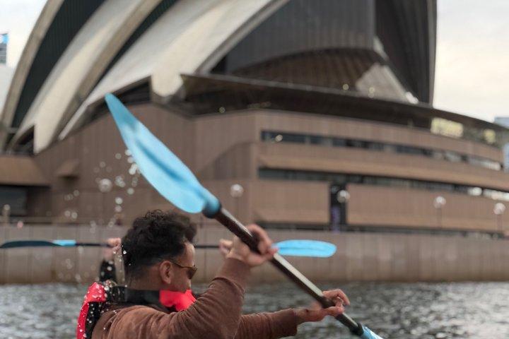 Sunrise Kayak Tour to the Opera House Bridge Views Sydney