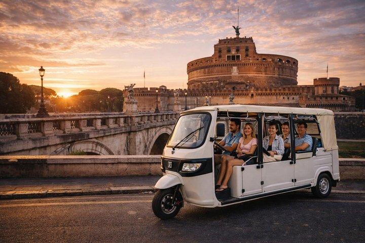 Timeless Electric Tuk-Tuk Photography Service in Rome