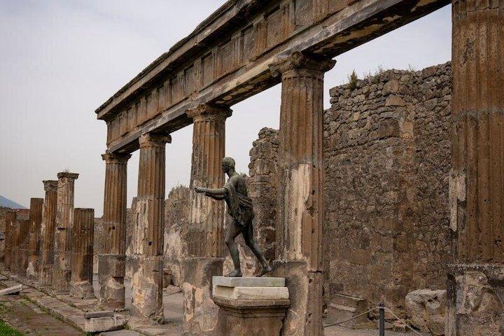 Pompeii & Mount Vesuvius Full Day Tour from Sorrento