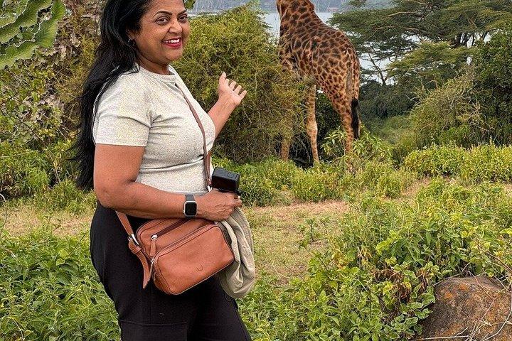 Nairobi: Crescent Island Walking Safari & Lake Naivasha Boat Ride