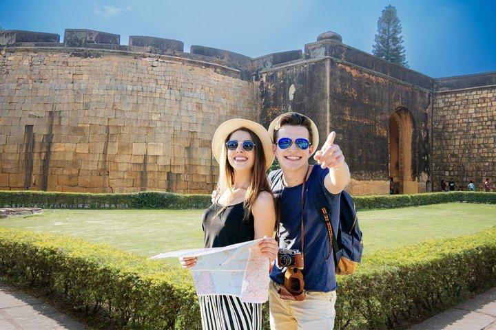 Bangalore Historical Walk to Palace Temples Fort and Market