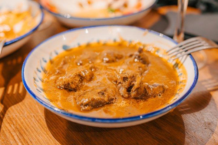 Malaga Food & Wine Tour: Tapas, Drinks and Delights with a Local