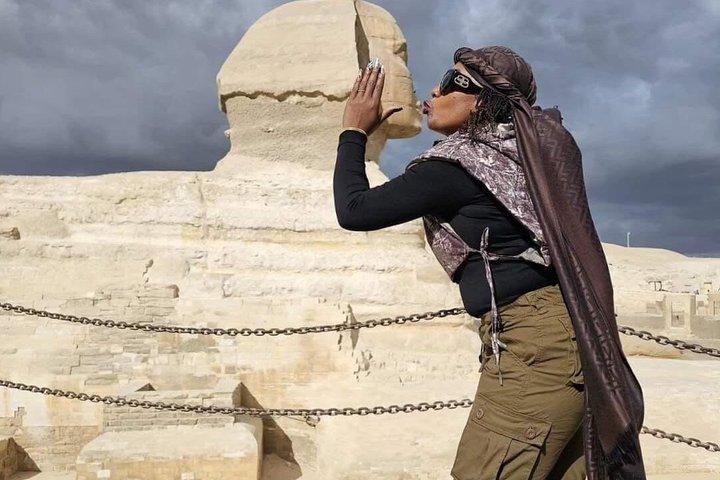 All inclusive Private Giza Pyramids & Sphinx ,camel ride,lunch
