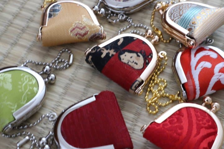Japanese Crafts Workshop in Tokyo – Handmade Clasp Purse & More