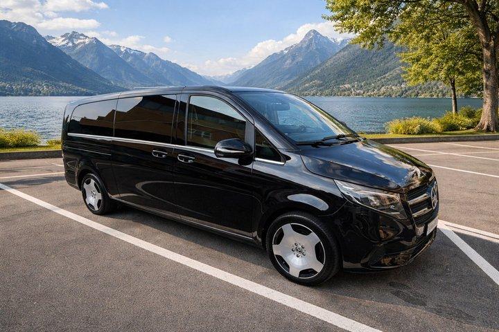 Gruyères Castle, Cheese and Chocolate Van private from Montreux