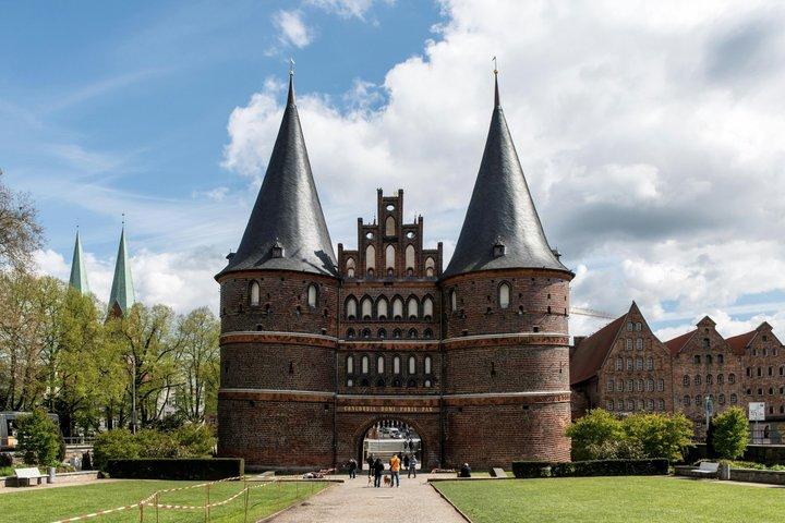 Brick Towers, Fallen Bells and Sinners Self Guided Tour of Lübeck