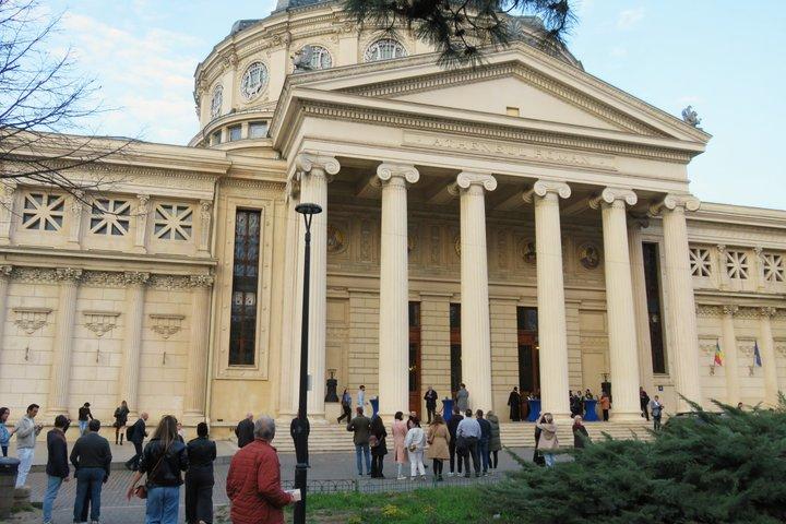 Bucharest Sights and Wines Small Group Walking Tour
