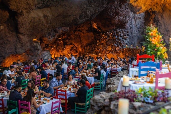 Balloon Flight+Gruta brekfast+Teotihuacan Tour from Mexico City