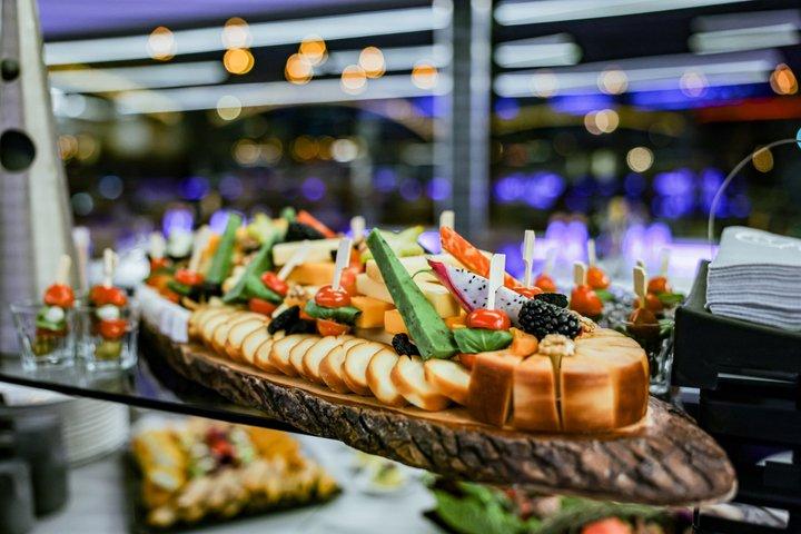 Budapest Dinner Cruise with Festive Fireworks Display