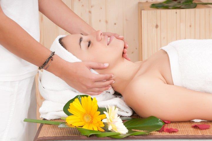 From Antalya or Kemer Turkish Bath Hamam with Transfer and Drinks