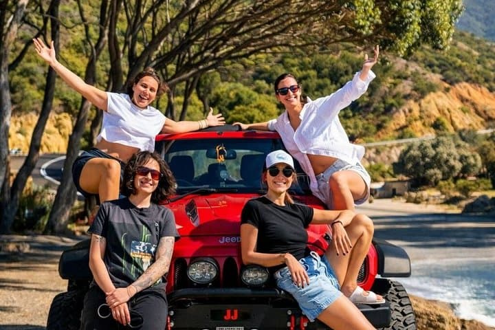 Cape Town : Cape Peninsula Jeep Safari Adventure