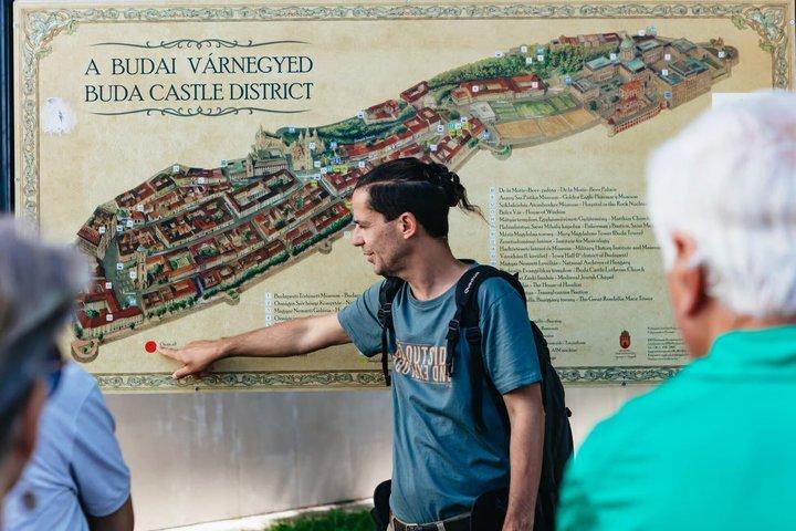 Historic Buda Castle Tour with Matthias Church
