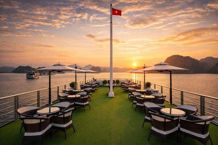 Halong Bay 5-Star Day Cruise - Titop Island, Cave, Kayak & Buffet