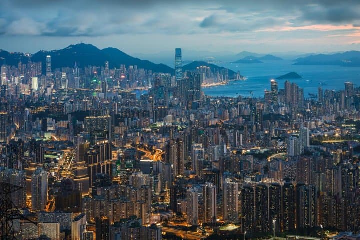 Hong Kong Private Highlights Tour: Central, SoHo & Victoria Peak