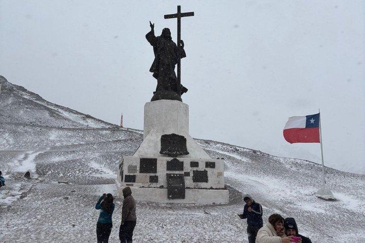 Majestic High Mountain in the Heart of the Andes full day tour