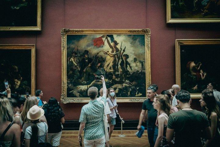 Paris: Early Morning Louvre Private Tour | Mona Lisa First Access