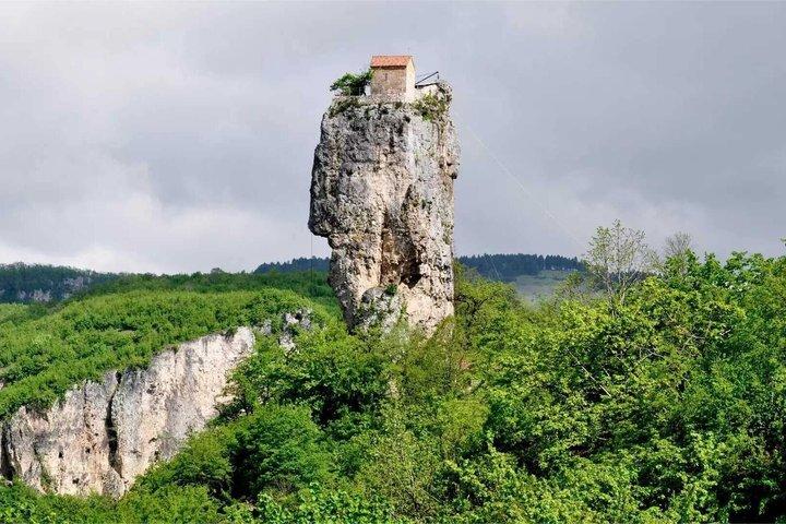 Katskhi Pillar Chiatura and Mgvimevi Convent Tour from Kutaisi