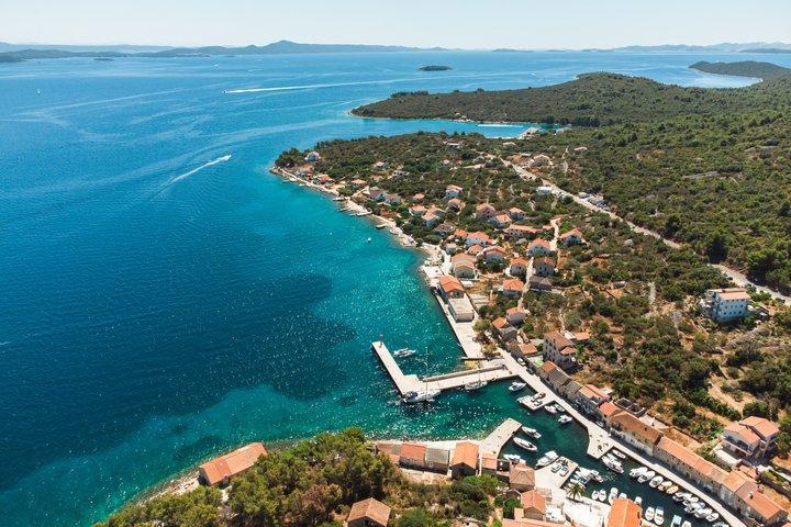 Private Speedboat tour "Zadar Islands - Off the Beaten Path"