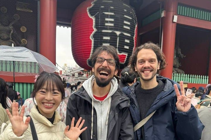 Private Old Tokyo Tour: Asakusa, Ueno with Local Guide