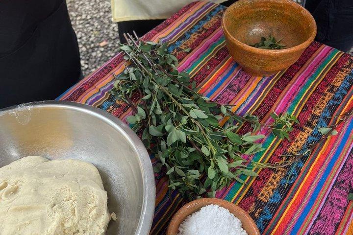 Make your own Mayan Pepian - Cooking class