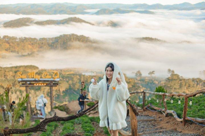Da Lat Early Morning Hiking Tour with Sunrise and Cloud Sea Views