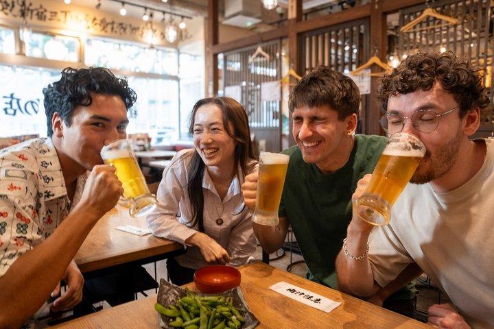 Shinjuku Perfect Pairing Food Tour: 5 Stops, 4 Classic Pairings