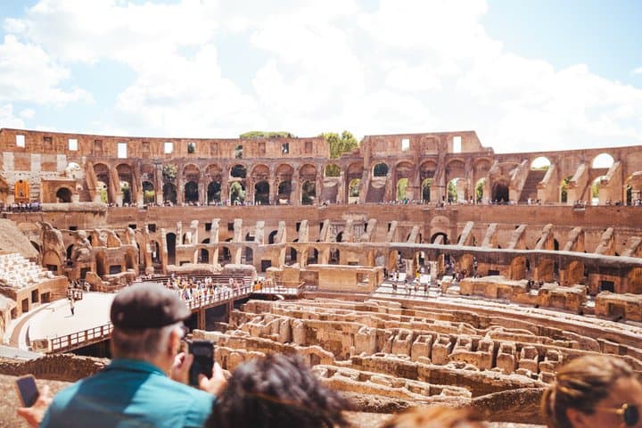 Ancient Rome Discovery: Colosseum, Forum, Palatine Guided Tour