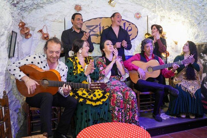 Flamenco Show in Zincalé Cave with Welcome Drink