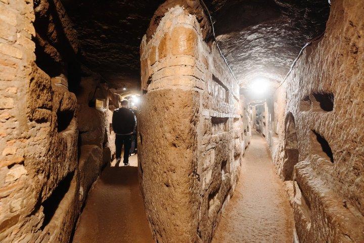 Rome Catacombs, Appian Way & Colosseum Tour with Private Transfer