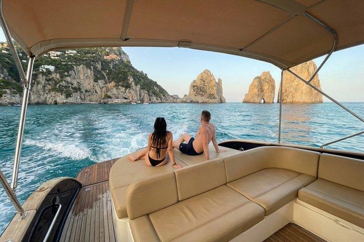 Capri in a Day: Boat Tour + City Visit + Free Bar + Brunch
