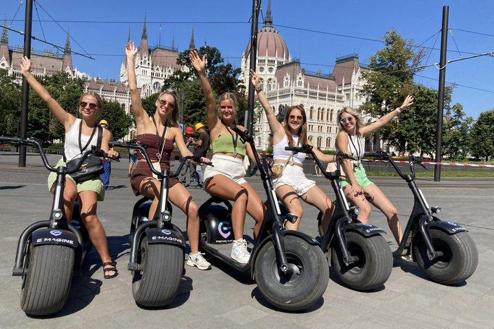 Easy & Convenient E-Scooter Rental for Sightseeing in Budapest