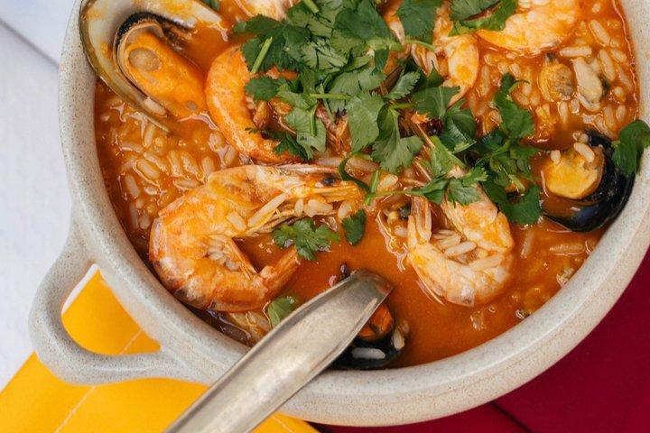 Lisbon: Award-Winning Guided Walking Food Tour with Local Drinks
