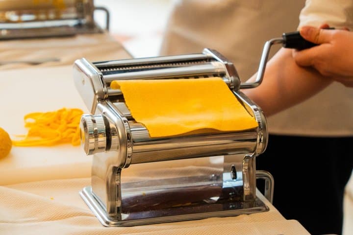 Rome Ravioli Fettuccine and Tiramisu Class with Gelato and Wine