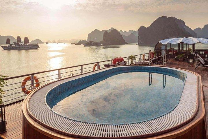 2-Day Halong Bay Cruise from Hanoi with Balcony & Kayaking