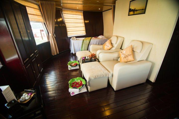 Dragon Legend Cruise: 2-Day Bai Tu Long Bay Luxury Escape