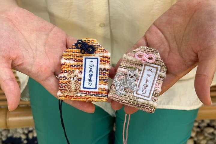 Make Japanese Lucky Charms for Your Pets and Family in Asakusa