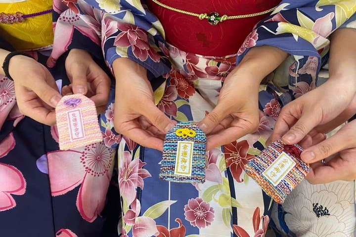Make Japanese Lucky Charms for Your Pets and Family in Asakusa