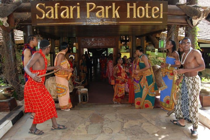 BBQ Dinner and Cat Dancers Experience at Safari Park Hotel