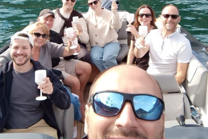 2 Hour Luxury Tour of Lake Como: Discover the Beauty
