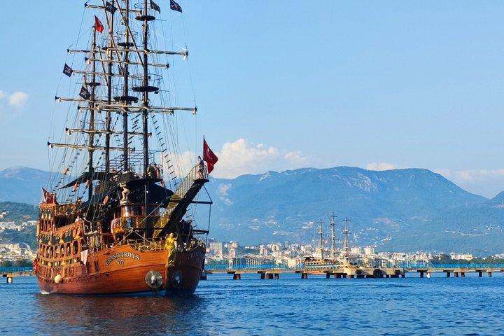 Alanya Boat Tour with Foam Party, Swimming & Hotel Pickup