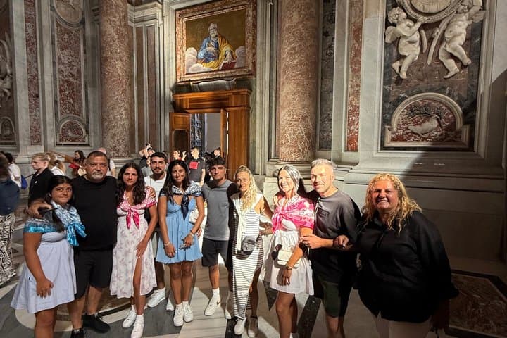 St. Peter’s Basilica Semi-Private Tour + Optional Dome & Tombs