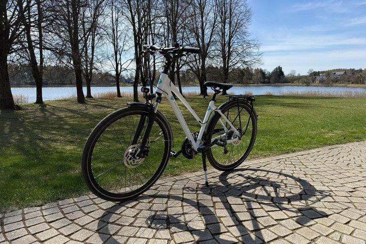 Full day Self-Guided trip to Trakai - bicycle rent for 24 h. and train tickets